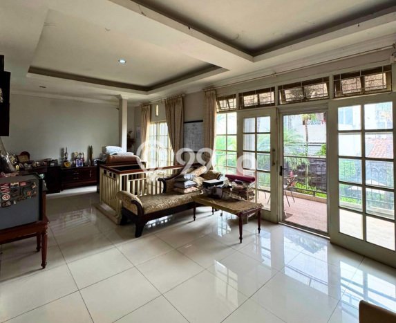 Hunian Elit LB 602m2 Siap Pakai Desain Elegan di Condet, Jakarta Timur Hunian Elit LB 602m2 Siap Pakai Desain Elegan di Condet, Jakarta Timur
