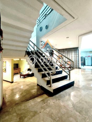 Rumah Mewah Dijual LT 765m2 di Kebayoran Baru, Jakarta Selatan Rumah Mewah Dijual LT 765m2 di Kebayoran Baru, Jakarta Selatan