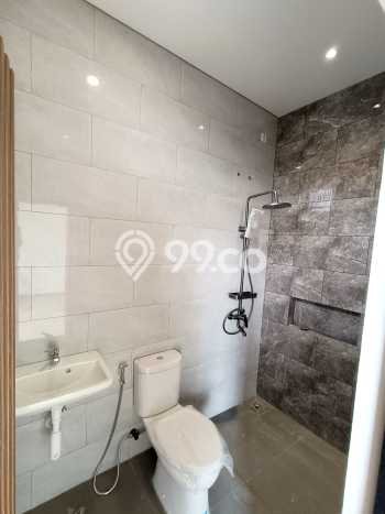 Rumah Elit Modern Tanpa Renovasi di Rawamangun Jakarta Timur Rumah Elit Modern Tanpa Renovasi di Rawamangun Jakarta Timur