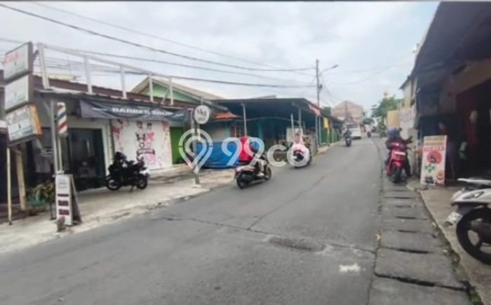 Rumah Modern 4 KT LT 240m2 di Jatiwaringin Rumah Modern 4 KT LT 240m2 di Jatiwaringin