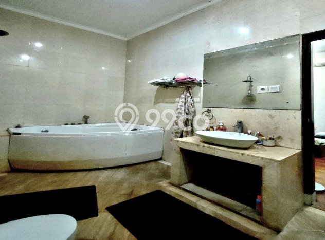 Ready to Use! Premium House LT 440m2 Desain Modern di Citra Grand Ready to Use! Premium House LT 440m2 Desain Modern di Citra Grand
