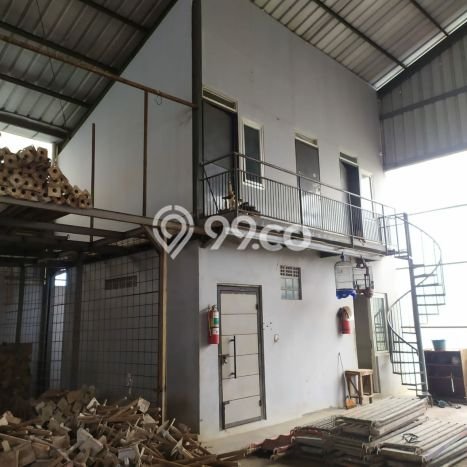 Gudang di Terusan Buah Batu, Luas 600m², Jalan Utama, Lokasi Strategis Gudang di Terusan Buah Batu, Luas 600m², Jalan Utama, Lokasi Strategis