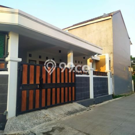 Rumah Strategis Margacinta, Bandung, Luas 110m² LB 150m² Rumah Strategis Margacinta, Bandung, Luas 110m² LB 150m²