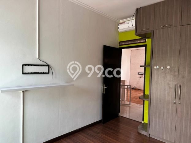 For Sale Rumah 5 Kamar Lokasi Strategis Nyaman dan Strategis di Arcamanik For Sale Rumah 5 Kamar Lokasi Strategis Nyaman dan Strategis di Arcamanik