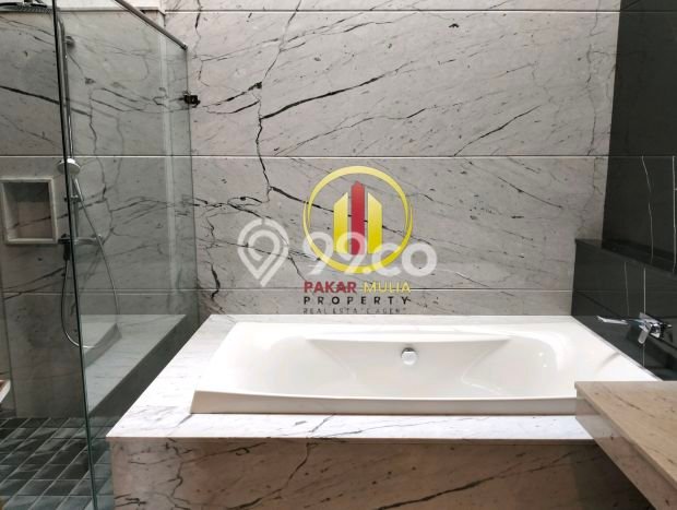 Rumah Elit Modern Siap Huni di Burangrang Bandung Rumah Elit Modern Siap Huni di Burangrang Bandung
