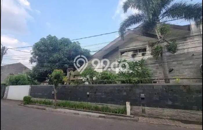 For Sale! Luxury House LT 524m2 Desain Elegan di BKR For Sale! Luxury House LT 524m2 Desain Elegan di BKR
