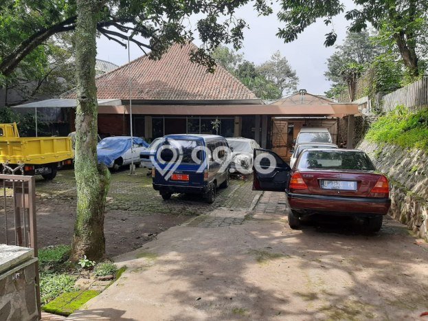Hunian Mewah Siap Huni LT 1367m2 di Cipaganti, Bandung Hunian Mewah Siap Huni LT 1367m2 di Cipaganti, Bandung