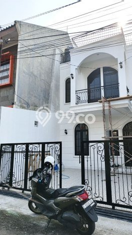 Rumah Modern 4 KT LT 90m2 di BKR Rumah Modern 4 KT LT 90m2 di BKR