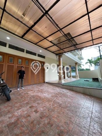 Rumah Luxury Modern Tanpa Renovasi di Puri Indah Jakarta Barat Rumah Luxury Modern Tanpa Renovasi di Puri Indah Jakarta Barat