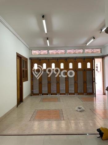 Rumah Luxury Modern Tanpa Renovasi di Puri Indah Jakarta Barat Rumah Luxury Modern Tanpa Renovasi di Puri Indah Jakarta Barat