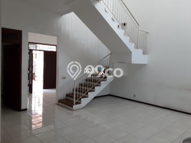 For Sale Hunian Rumah Terawat 8 Kamar di Araya, Malang For Sale Hunian Rumah Terawat 8 Kamar di Araya, Malang