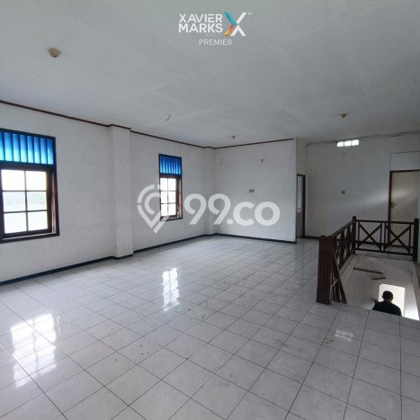 Ruko Dijual di Prime Area Malang Luas 365m2 Ruko Dijual di Prime Area Malang Luas 365m2