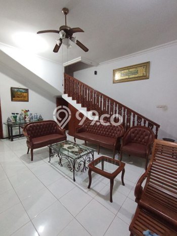 Dijual Rumah Luas Elegan Dengan View Eksklusif di Soekarno Hatta, Malang Dijual Rumah Luas Elegan Dengan View Eksklusif di Soekarno Hatta, Malang