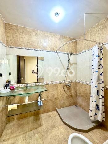 Ready to Use! Luxury House LT 240m2 Desain Modern di Araya Ready to Use! Luxury House LT 240m2 Desain Modern di Araya