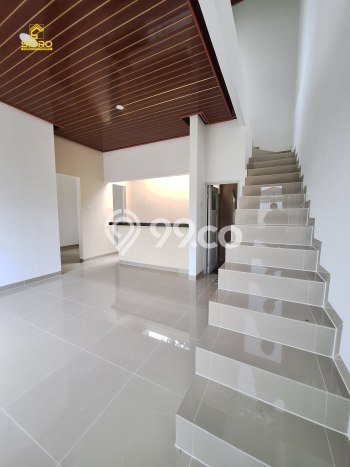 Jual Rumah Strategis Bagus Punya 3 KT di Pamulang Tangerang Selatan SHM Jual Rumah Strategis Bagus Punya 3 KT di Pamulang Tangerang Selatan SHM