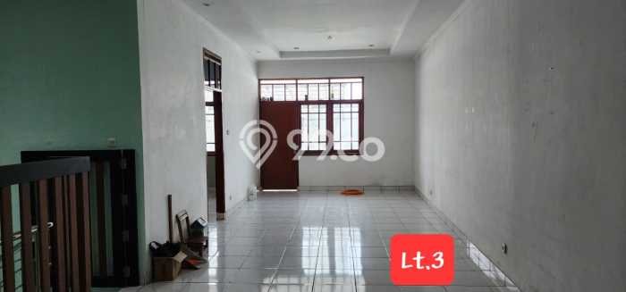 Ruko Dijual di Bandung LT 214m2 & LB 650m2 Lokasi Terbaik! Ruko Dijual di Bandung LT 214m2 & LB 650m2 Lokasi Terbaik!
