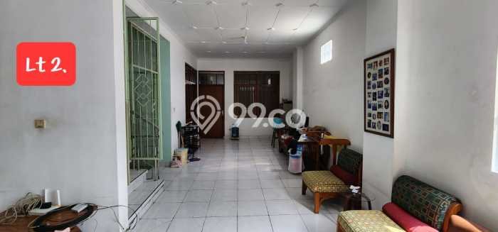 Ruko Dijual di Bandung LT 214m2 & LB 650m2 Lokasi Terbaik! Ruko Dijual di Bandung LT 214m2 & LB 650m2 Lokasi Terbaik!
