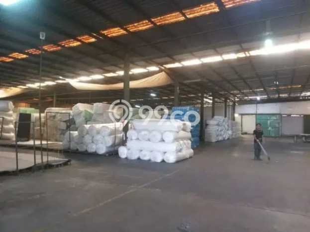 Unit Gudang Dijual di Bandung LT 14700m2 & LB 11000m2 Unit Gudang Dijual di Bandung LT 14700m2 & LB 11000m2