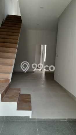 Dijual Hunian Rumah Nyaman 2 Kamar di Taman Kopo Indah, Bandung Dijual Hunian Rumah Nyaman 2 Kamar di Taman Kopo Indah, Bandung