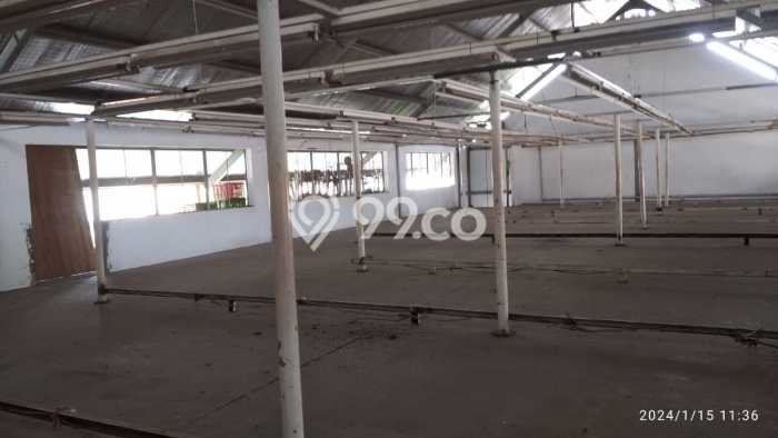 Gudang Dijual di Bandung LT 1772m2 & LB 2061m2 Lokasi Terbaik! Gudang Dijual di Bandung LT 1772m2 & LB 2061m2 Lokasi Terbaik!