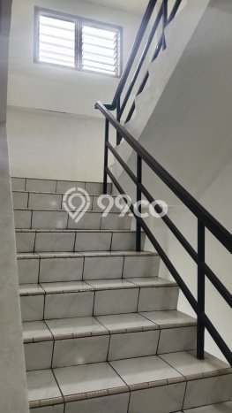 Ruko Dijual di Jakarta Barat LT 90m2 & LB 320m2 Lokasi Terbaik! Ruko Dijual di Jakarta Barat LT 90m2 & LB 320m2 Lokasi Terbaik!