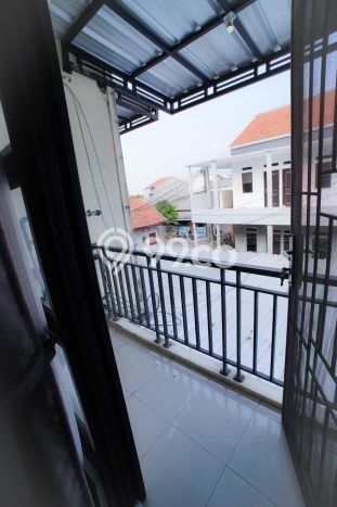 For Sale Hunian Rumah Terawat 4 KT di Tanjung Barat, Jakarta Selatan For Sale Hunian Rumah Terawat 4 KT di Tanjung Barat, Jakarta Selatan