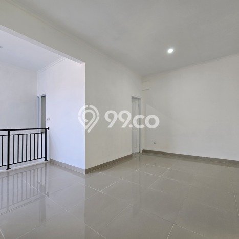 Dijual Hunian Rumah Terawat 4 Kamar di Legenda Wisata, Bogor Dijual Hunian Rumah Terawat 4 Kamar di Legenda Wisata, Bogor