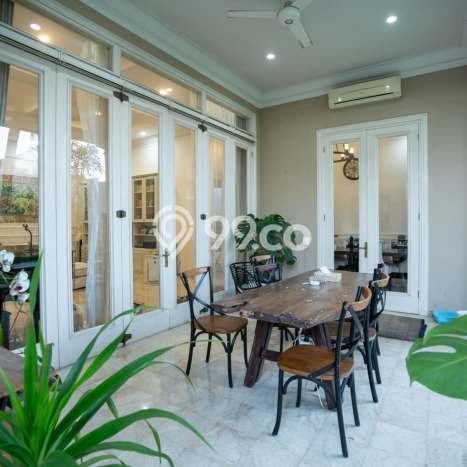 Ready to Use! Luxury House LT 700m2 Desain Modern di Kemang Ready to Use! Luxury House LT 700m2 Desain Modern di Kemang