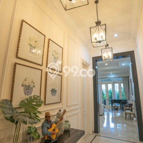 Ready to Use! Luxury House LT 700m2 Desain Modern di Kemang Ready to Use! Luxury House LT 700m2 Desain Modern di Kemang