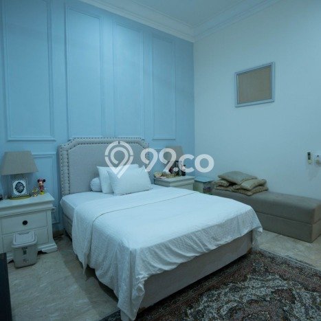 Ready to Use! Luxury House LT 700m2 Desain Modern di Kemang Ready to Use! Luxury House LT 700m2 Desain Modern di Kemang