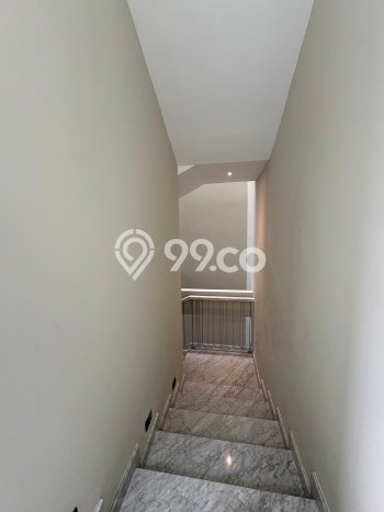 Ready to Use! Premium House LT 416m2 Desain Elegan di Sentul City Ready to Use! Premium House LT 416m2 Desain Elegan di Sentul City