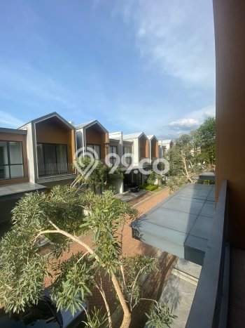 Rumah Elit Modern Tanpa Renovasi di Sentul City Bogor Rumah Elit Modern Tanpa Renovasi di Sentul City Bogor