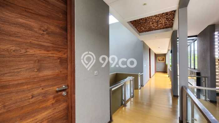 Rumah Luxury Modern Siap Huni di Sentul City Bogor Rumah Luxury Modern Siap Huni di Sentul City Bogor
