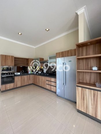Hunian Elit LB 400m2 Siap Huni Desain Elegan di Sentul City, Bogor Hunian Elit LB 400m2 Siap Huni Desain Elegan di Sentul City, Bogor
