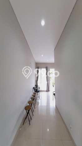 Rumah Elit LB 220m2 Siap Huni Desain Elegan di Sentul City, Bogor Rumah Elit LB 220m2 Siap Huni Desain Elegan di Sentul City, Bogor