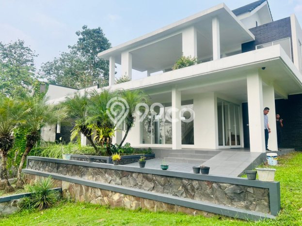Jual Rumah Mewah Elegan Dengan View Eksklusif di Sentul City, Bogor Jual Rumah Mewah Elegan Dengan View Eksklusif di Sentul City, Bogor
