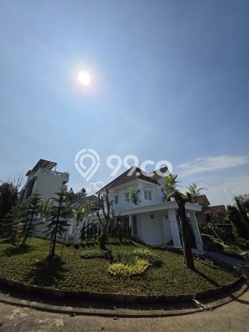 Hunian Mewah LB 200m2 Siap Huni Desain Elegan di Sentul City, Bogor Hunian Mewah LB 200m2 Siap Huni Desain Elegan di Sentul City, Bogor