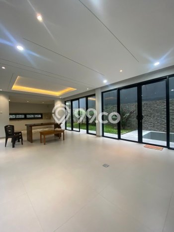 Ready to Use! Premium House LT 300m2 Desain Elegan di Sentul City Ready to Use! Premium House LT 300m2 Desain Elegan di Sentul City