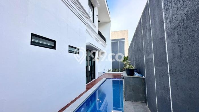 Rumah Elit Modern Siap Huni di Sentul City Bogor Rumah Elit Modern Siap Huni di Sentul City Bogor