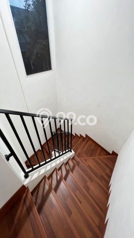 Rumah Modern 4 KT di Sentul City Bogor Semi Furnished Rumah Modern 4 KT di Sentul City Bogor Semi Furnished