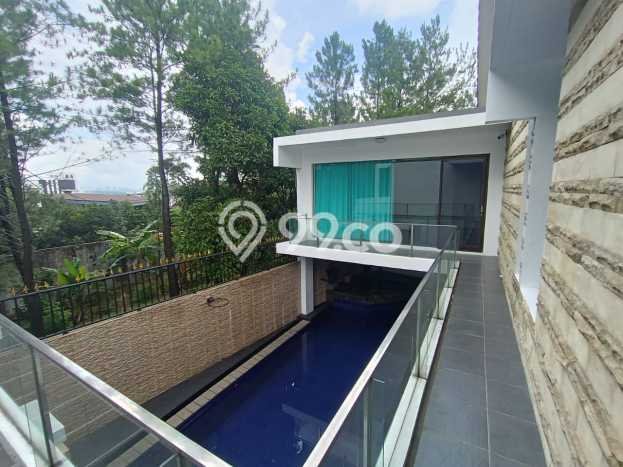 Rumah Elit Modern Tanpa Renovasi di Sentul City Bogor Rumah Elit Modern Tanpa Renovasi di Sentul City Bogor