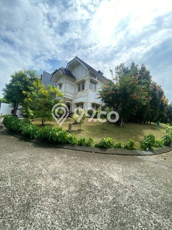 Rumah Luxury Modern Siap Huni di Sentul City Bogor Rumah Luxury Modern Siap Huni di Sentul City Bogor