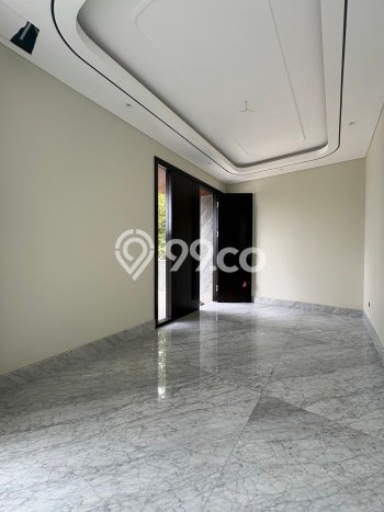 Ready to Use! Premium House LT 416m2 Desain Elegan di Sentul City Ready to Use! Premium House LT 416m2 Desain Elegan di Sentul City