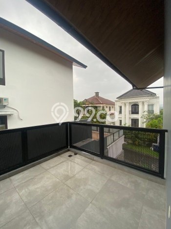 Ready to Use! Premium House LT 300m2 Desain Elegan di Sentul City Ready to Use! Premium House LT 300m2 Desain Elegan di Sentul City