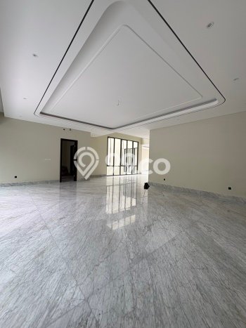 Ready to Use! Premium House LT 416m2 Desain Elegan di Sentul City Ready to Use! Premium House LT 416m2 Desain Elegan di Sentul City