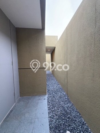 Rumah Luas Asri 3 KT Siap Pakai di Sentul City Bogor Rumah Luas Asri 3 KT Siap Pakai di Sentul City Bogor