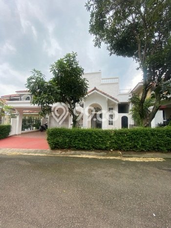 Rumah Mewah LB 250m2 Siap Huni Desain Elegan di Sentul City, Bogor Rumah Mewah LB 250m2 Siap Huni Desain Elegan di Sentul City, Bogor