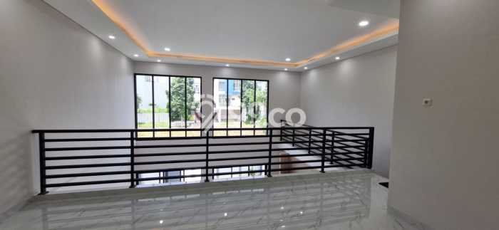 Rumah Luxury Modern Siap Huni di Sentul City Bogor Rumah Luxury Modern Siap Huni di Sentul City Bogor