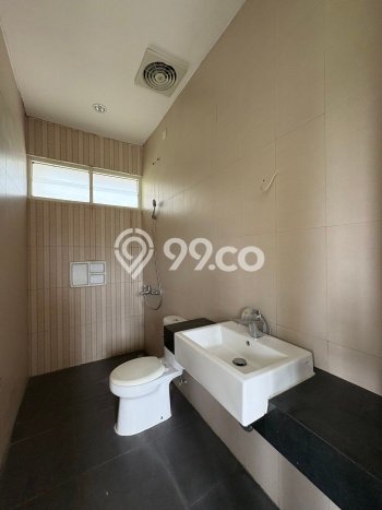 For Sale! Premium House LT 372m2 Desain Elegan di Sentul City For Sale! Premium House LT 372m2 Desain Elegan di Sentul City