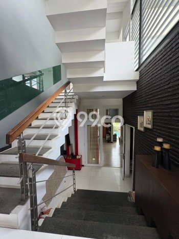 Rumah Luxury Modern Siap Huni di Sentul City Bogor Rumah Luxury Modern Siap Huni di Sentul City Bogor